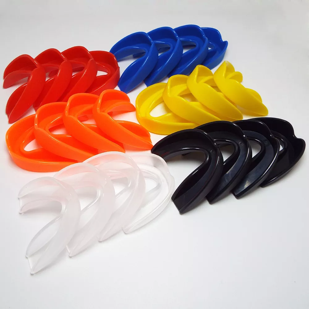 Tại sao nhiều vận động viên bỏ qua miếng bảo vệ miệng - và họ phải trả giá bao nhiêu?