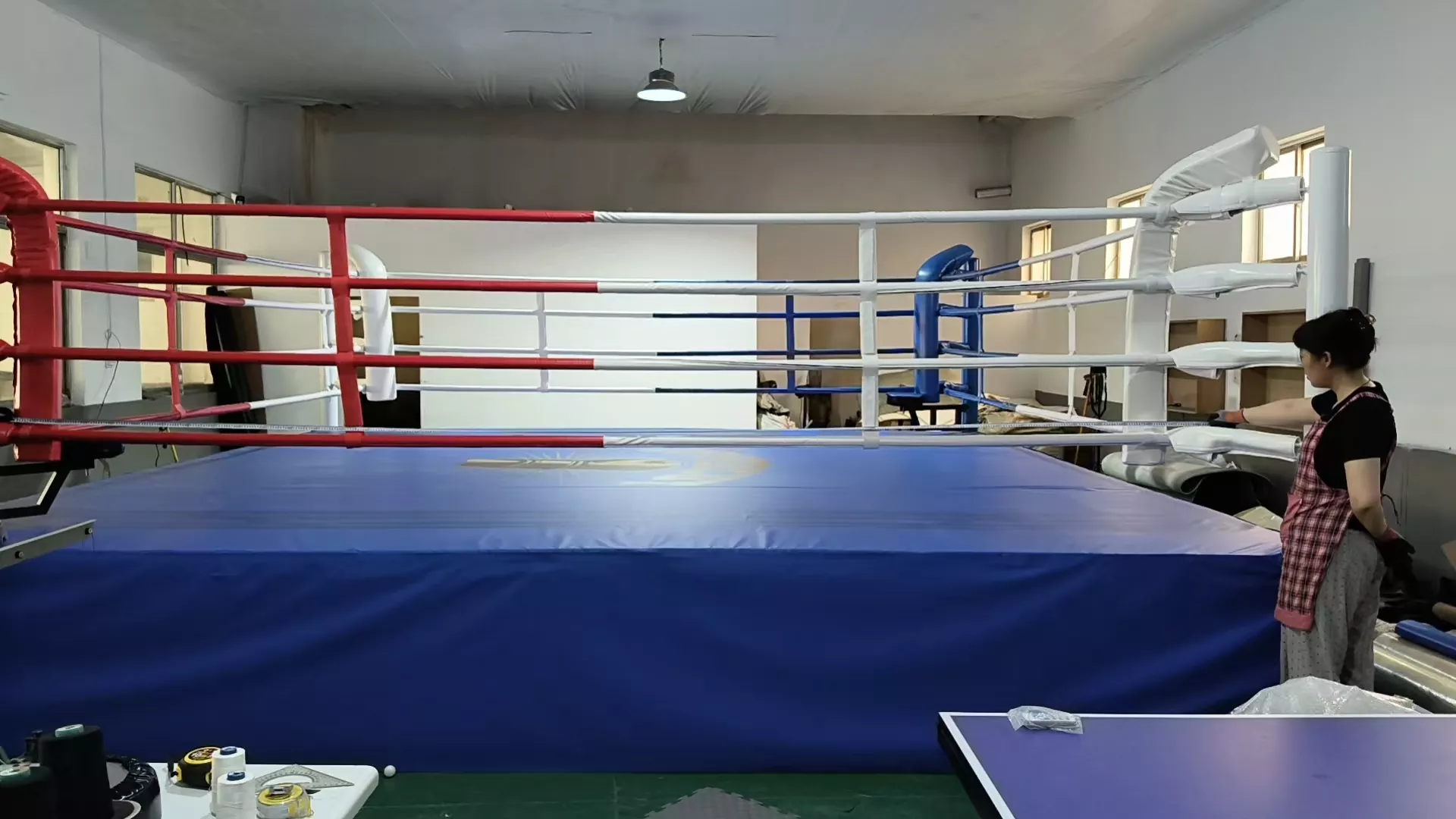 Làm thế nào để chúng tôi chế tạo những chiếc nhẫn đấm bốc bền bỉ, sẵn sàng cho giải đấu để sử dụng cho công việc nặng nhọc?