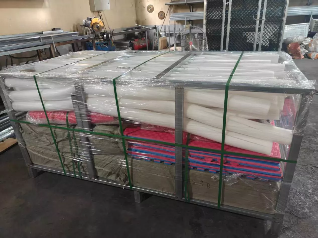 Với việc vận chuyển toàn cầu sau quá trình lắp ráp và thử nghiệm trước tại nhà máy, võ đài quyền anh Pandawin Sports giải quyết những thách thức về hư hỏng và lắp đặt khi vận chuyển như thế nào?